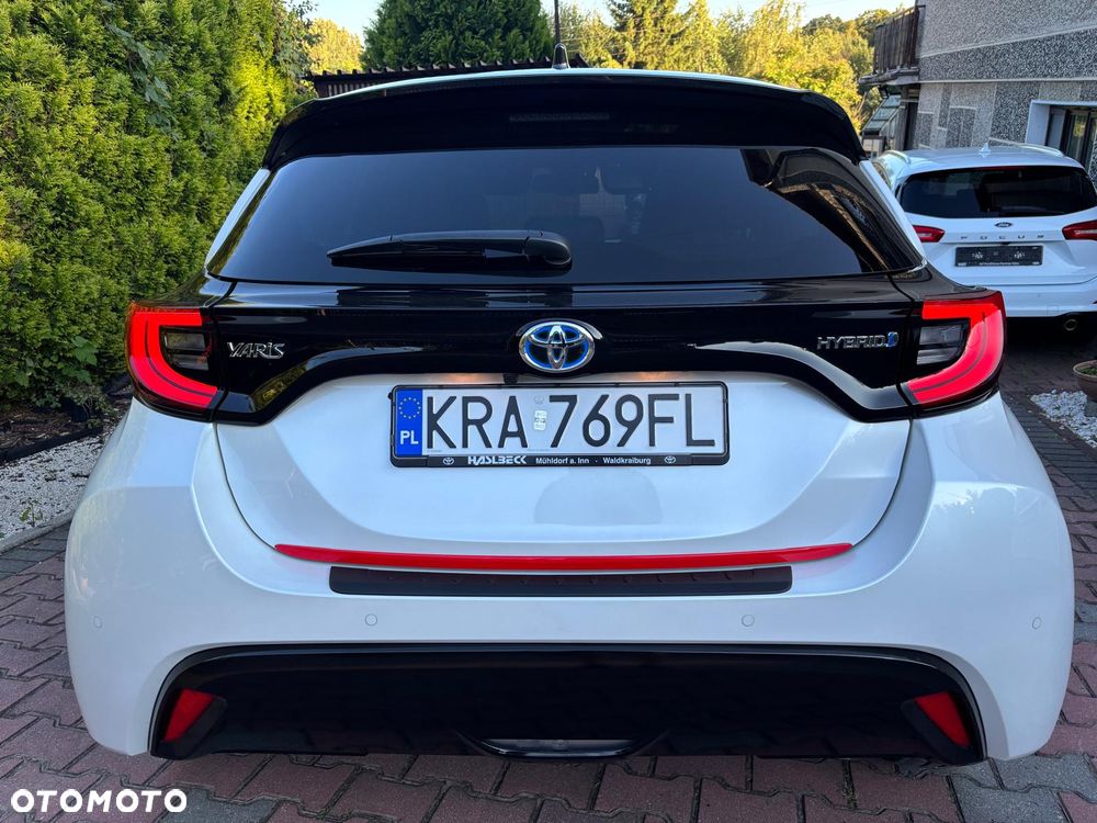 Toyota Yaris 116 1.5 VVT-i Black&White - 30