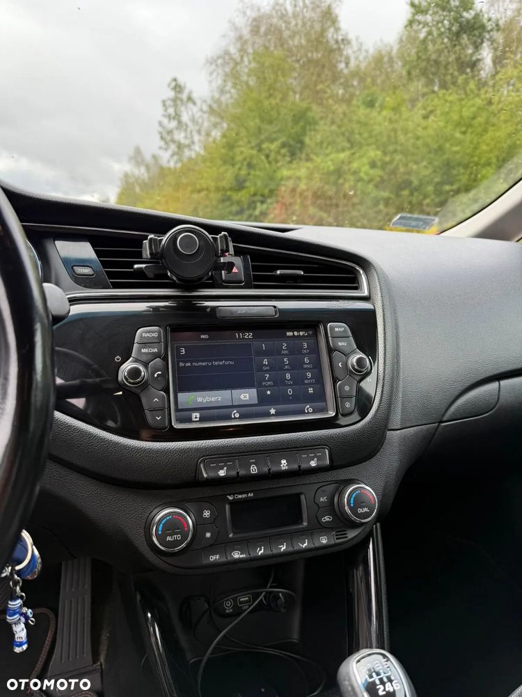 Kia Ceed Cee'd 1.6 GDI L Business Line - 11