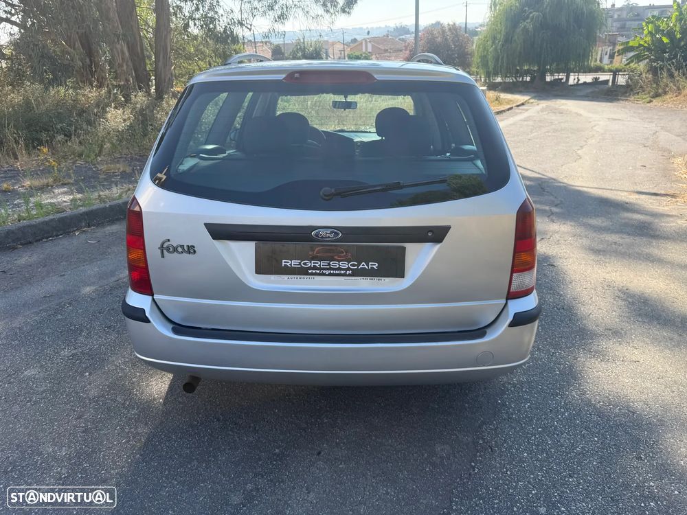Ford Focus 1.4 Ambiente - 5