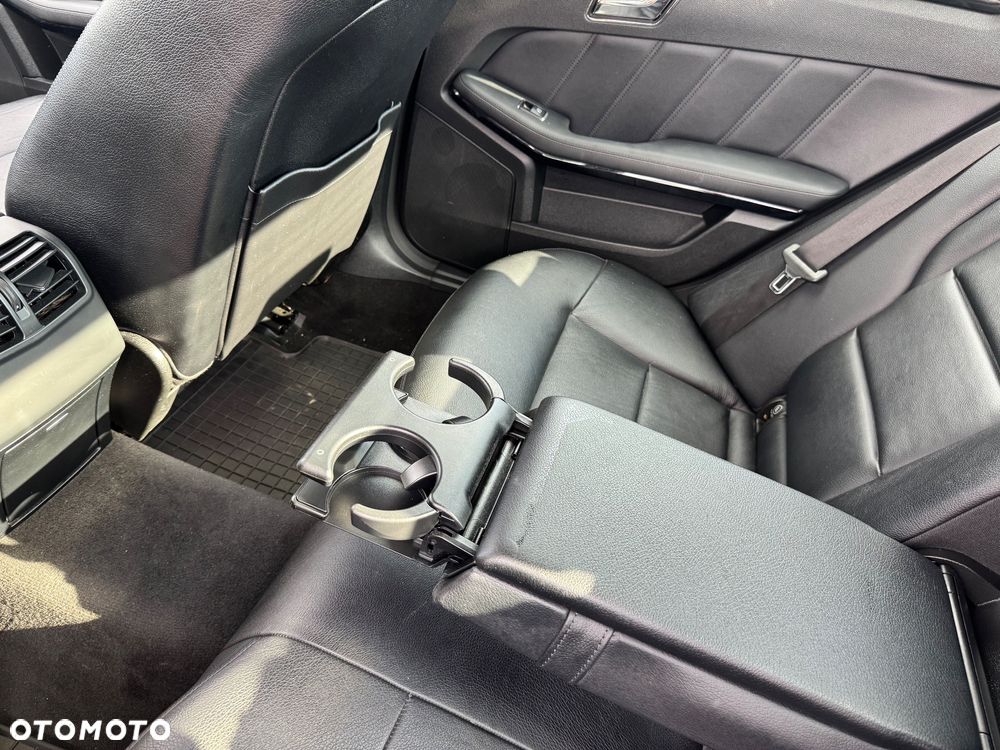 Mercedes-Benz Klasa E 350 CDI 4-Matic BlueEff Avantgarde - 34