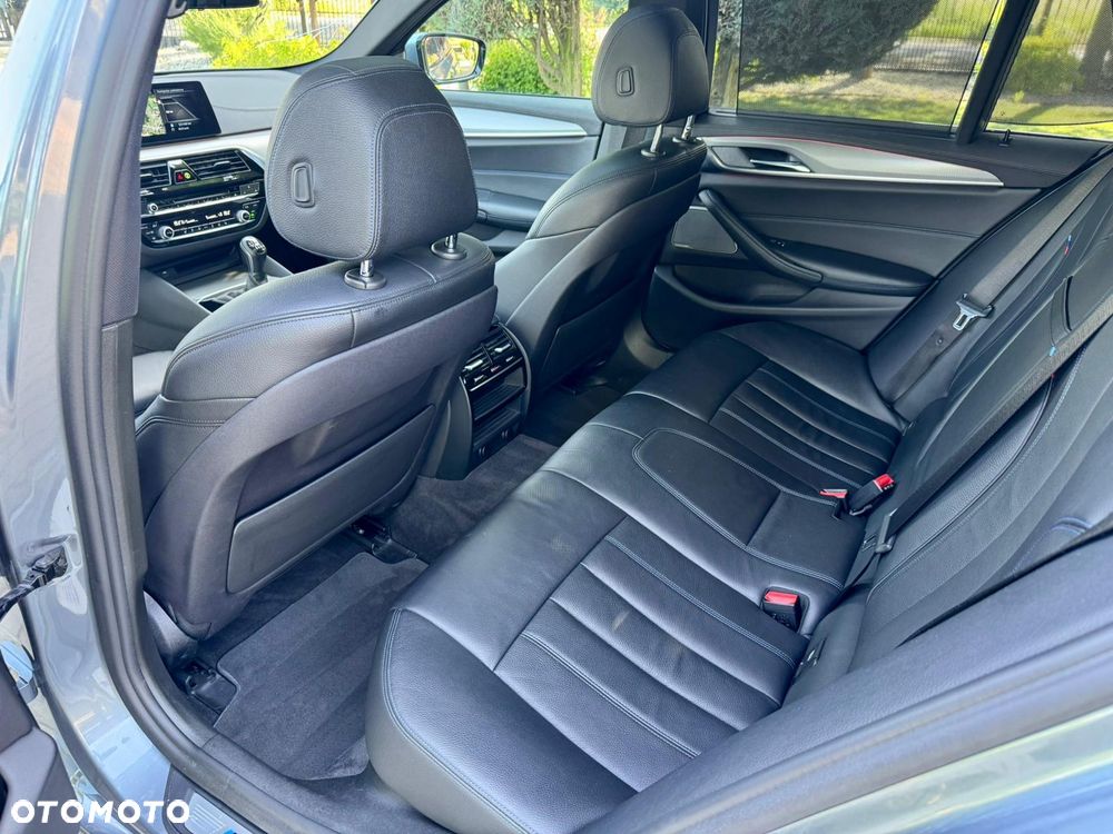 BMW Seria 5 520d M Sport - 19