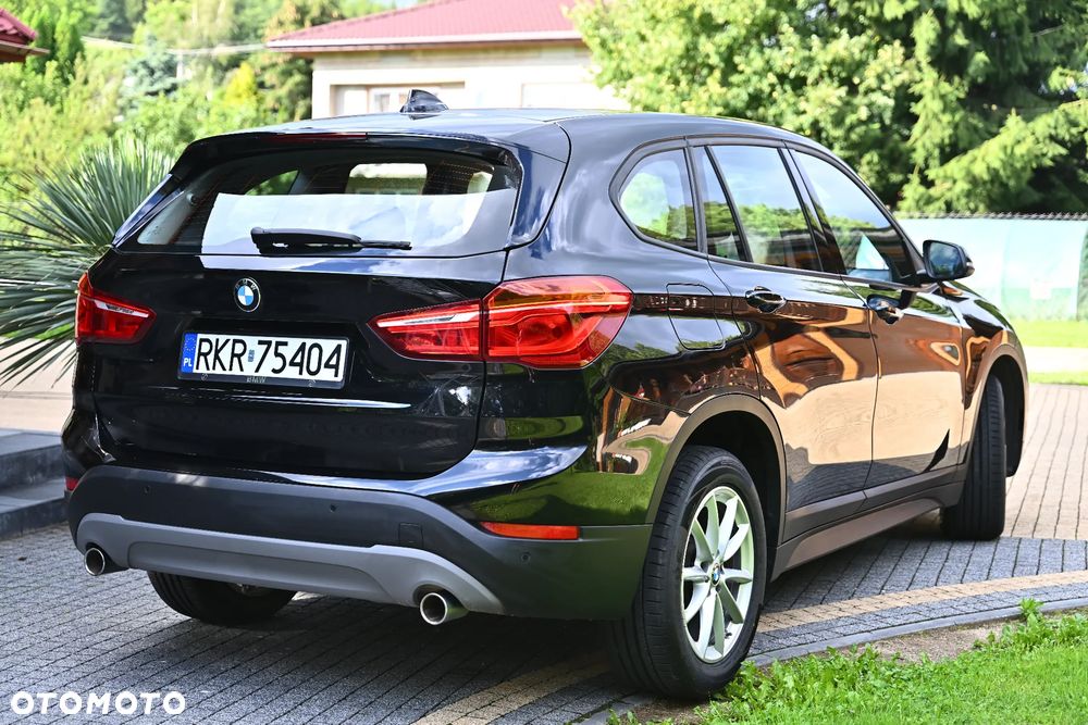 BMW X1 xDrive18d Sport Line - 3