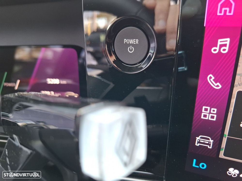 Renault 4 E-Tech 52 kWh Techno Autonomia Conforto - 19