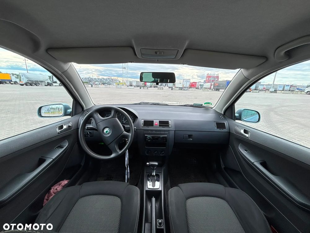 Skoda Fabia 1.4 16V Sportline - 6