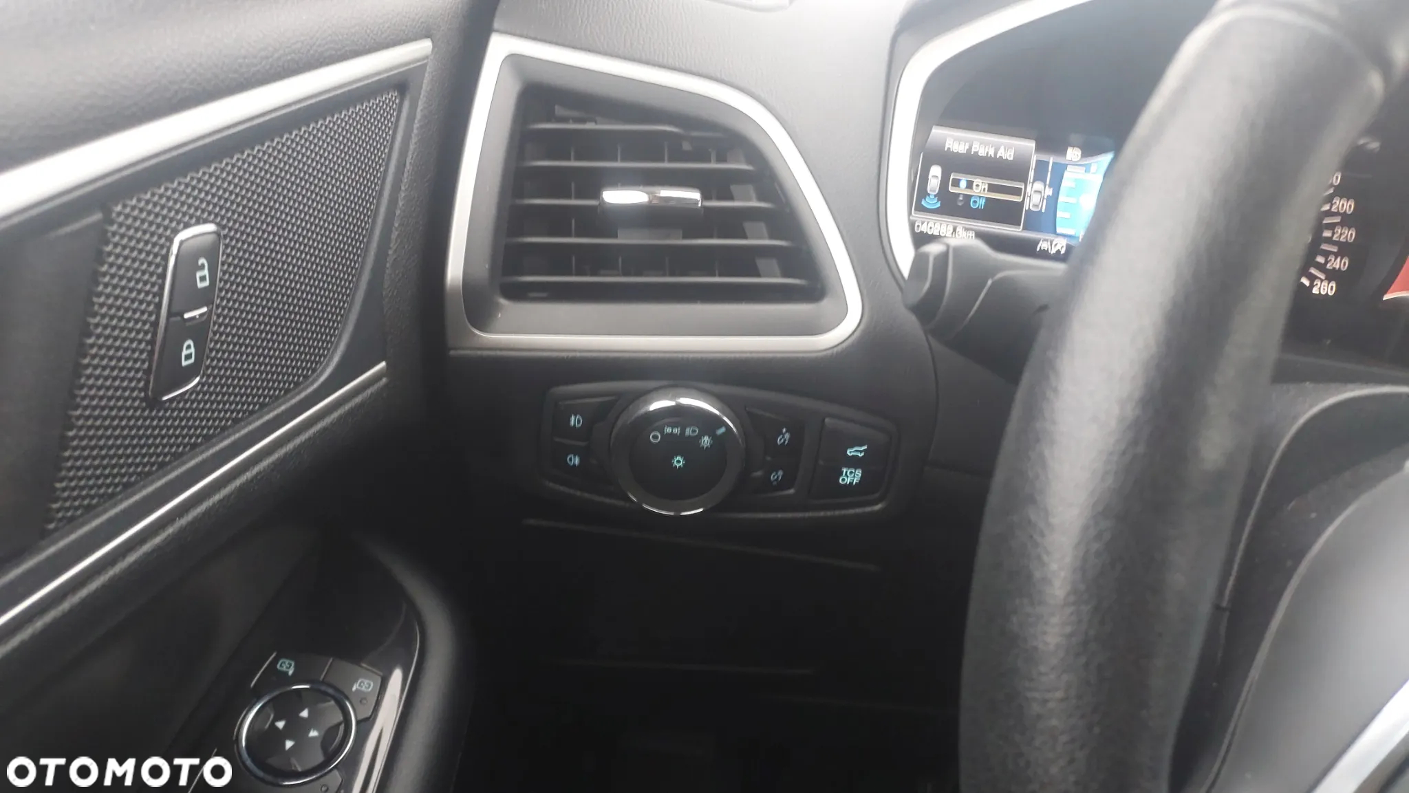 Ford Edge - 13
