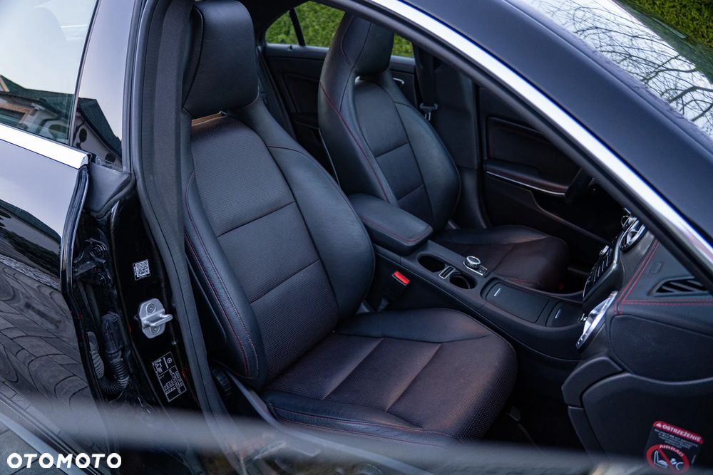 Mercedes-Benz CLA 180 d 7G-DCT AMG Line - 34
