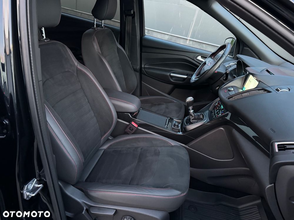 Ford Kuga 1.5 EcoBoost FWD ST-Line ASS MMT6 - 7
