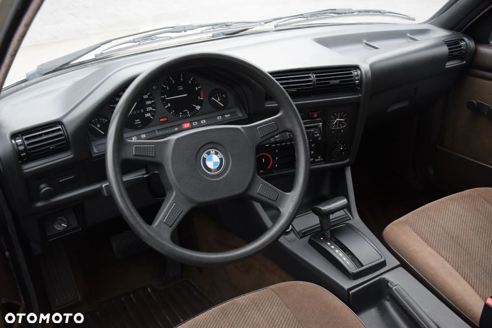 BMW Seria 3 - 8