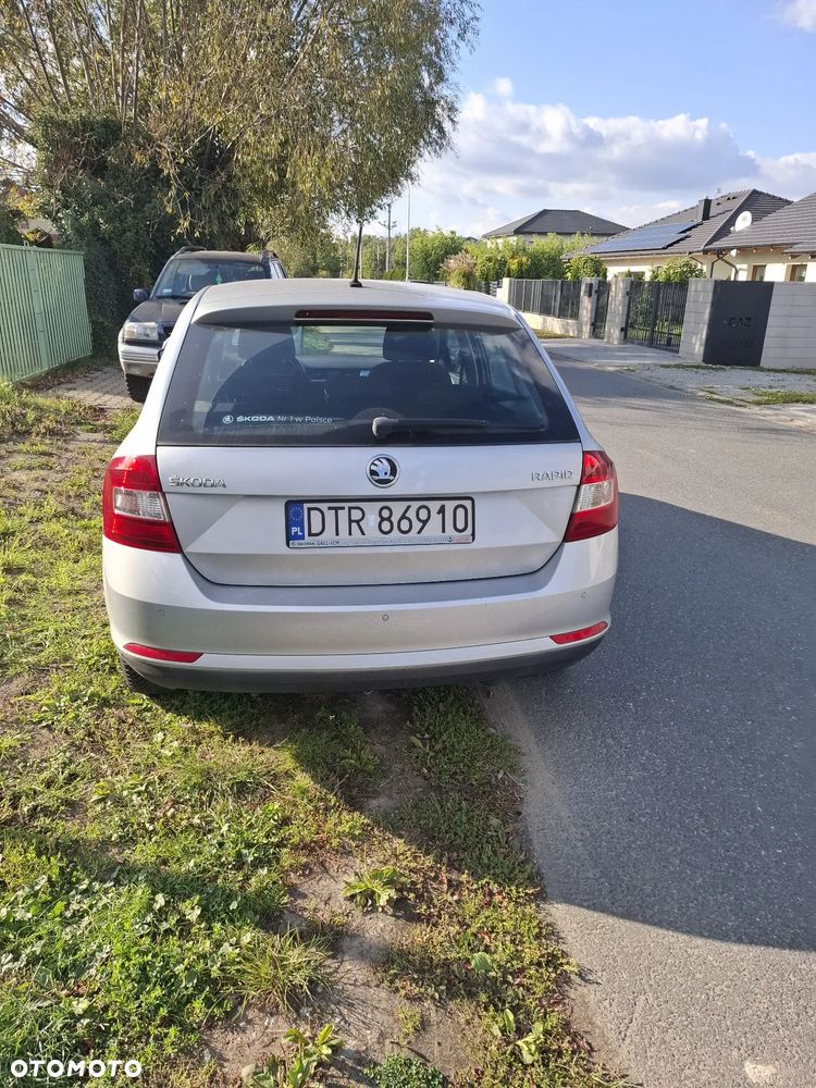 Skoda RAPID 1.2 TSI Active - 4