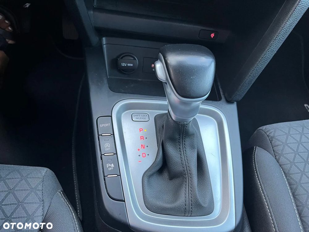 Kia Ceed 1.4 T-GDI L DCT - 16