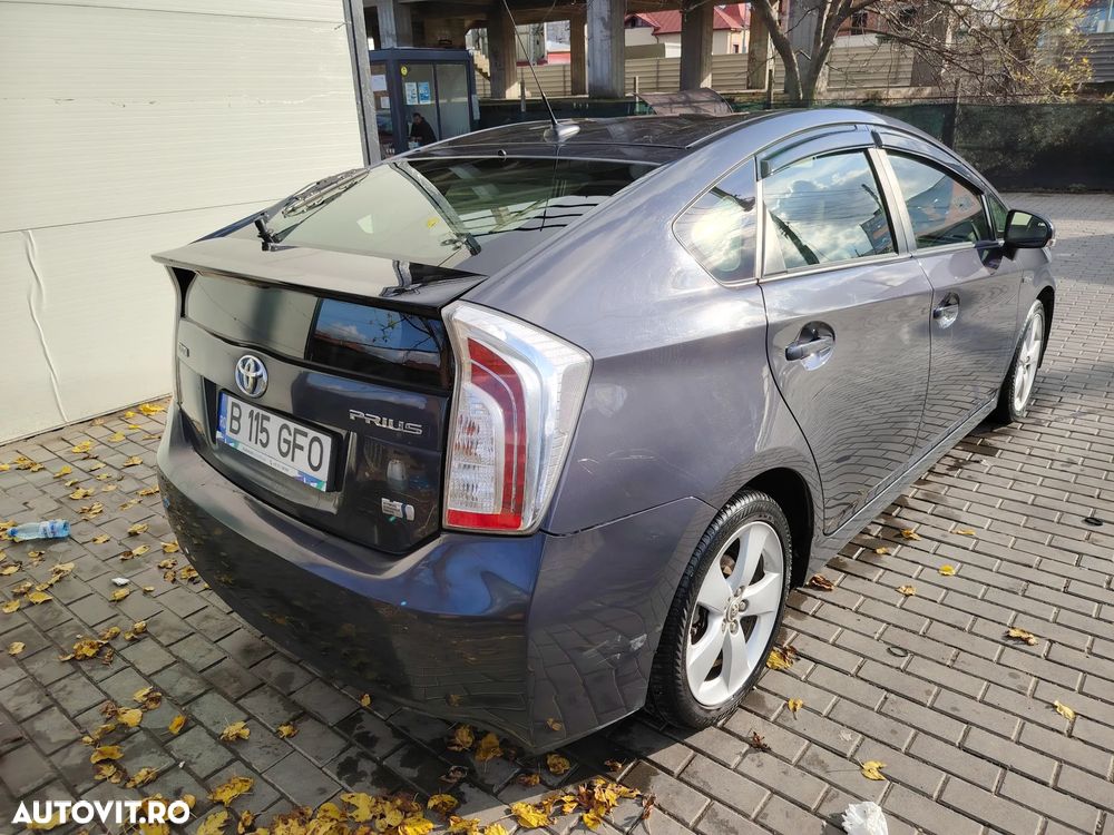 Toyota Prius Sol - 21
