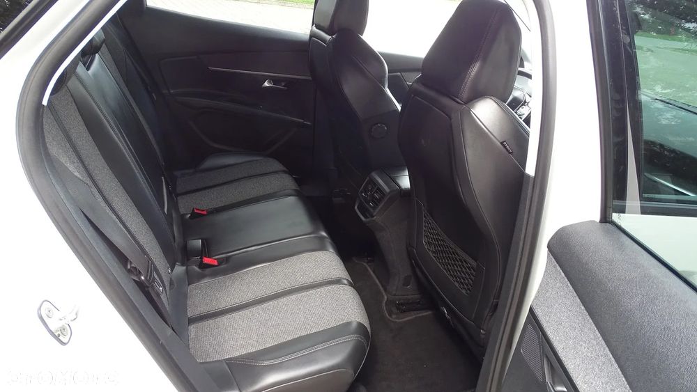 Peugeot 3008 - 14