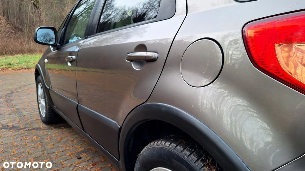 Fiat Sedici 1.6 16V 4x4 Lounge - 11