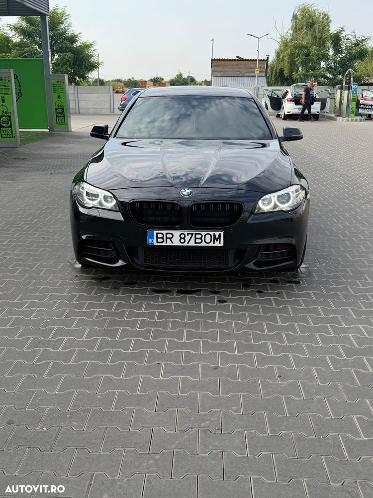 BMW Seria 5 530d xDrive - 11