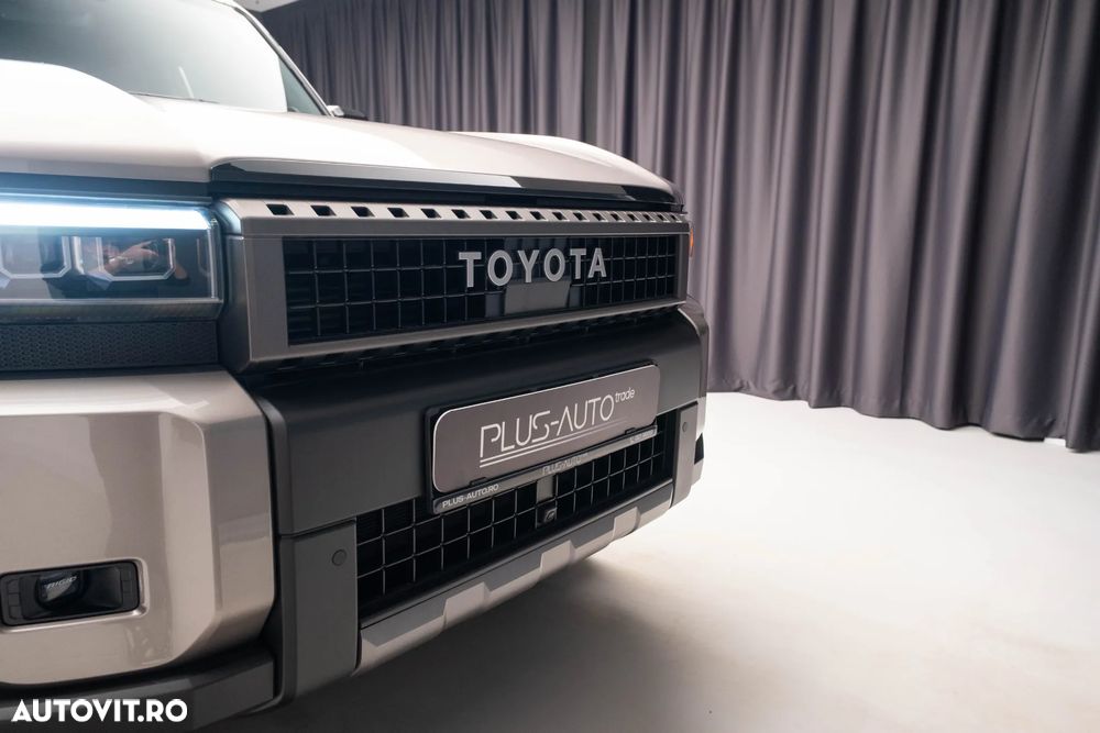 Toyota Land Cruiser - 24