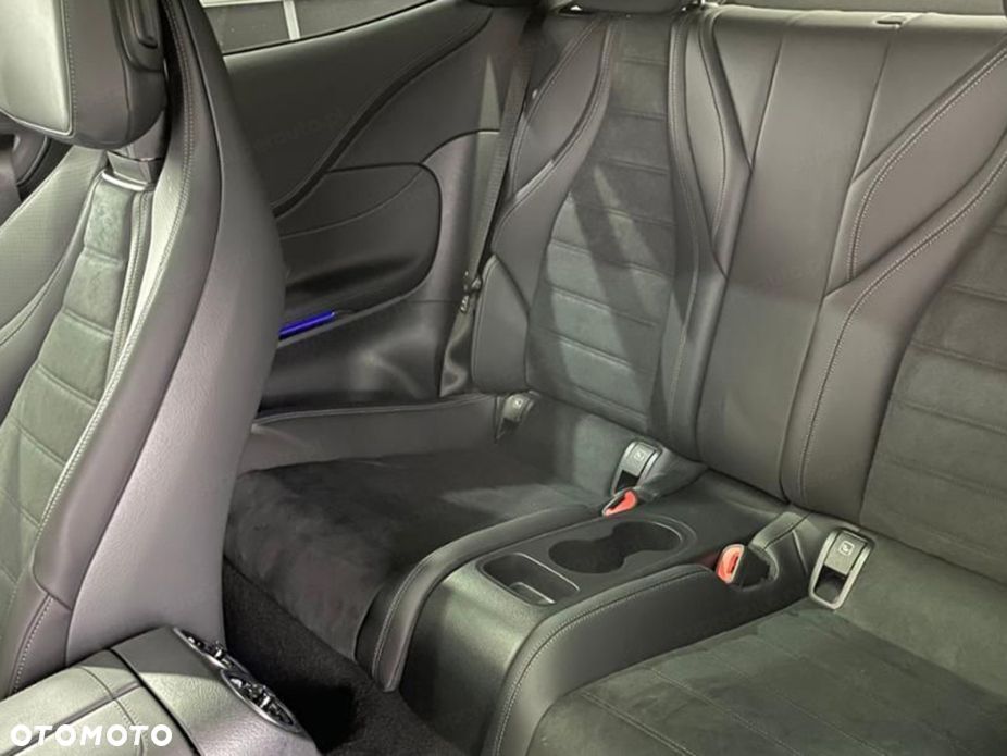 Mercedes-Benz CLE 300 mHEV 4-Matic AMG Line - 11