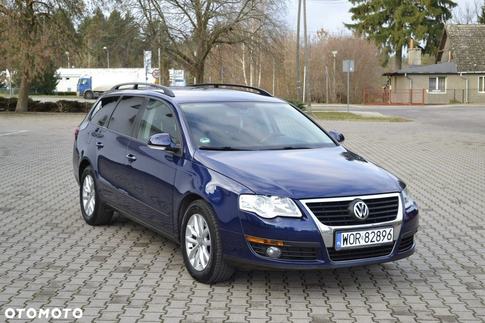 Volkswagen Passat - 11