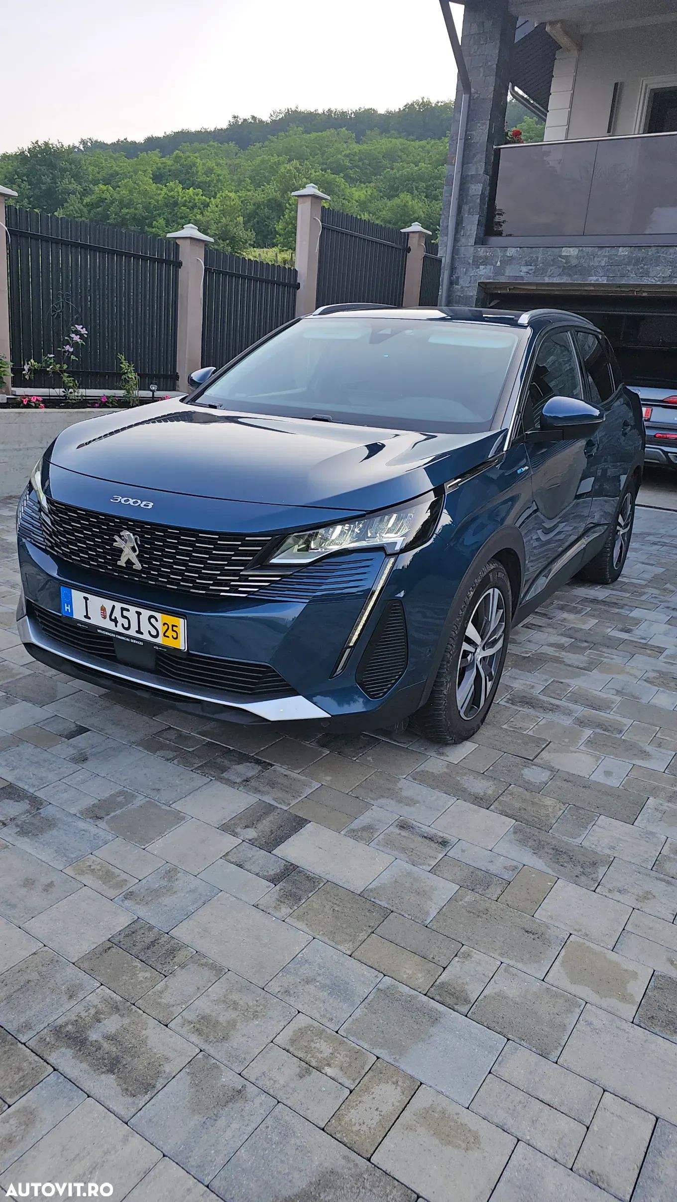 Peugeot 3008 PureTech 180 Stop & Start GPF EAT8 Crossway - 1