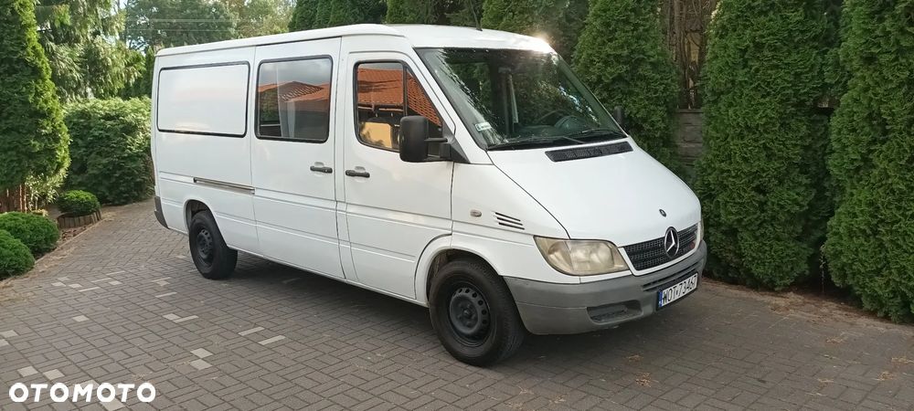Mercedes-Benz Sprinter - 1