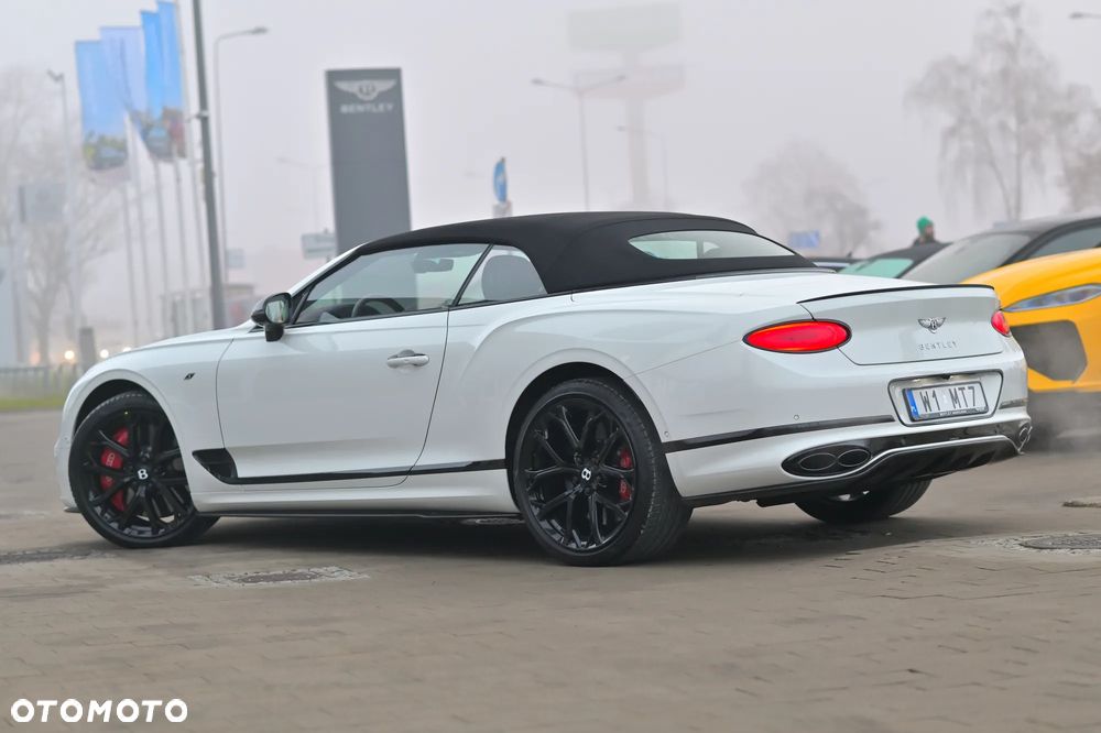 Bentley Continental GT - 16