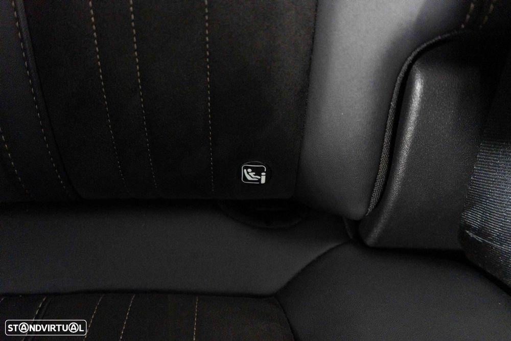 Peugeot 3008 1.6 Hybrid GT Pack e-EAT8 - 12