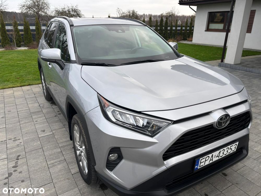 Toyota RAV4 - 16