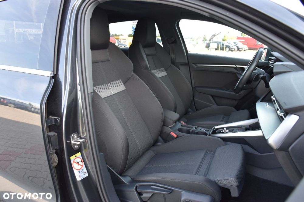 Audi A3 Sportback - 6