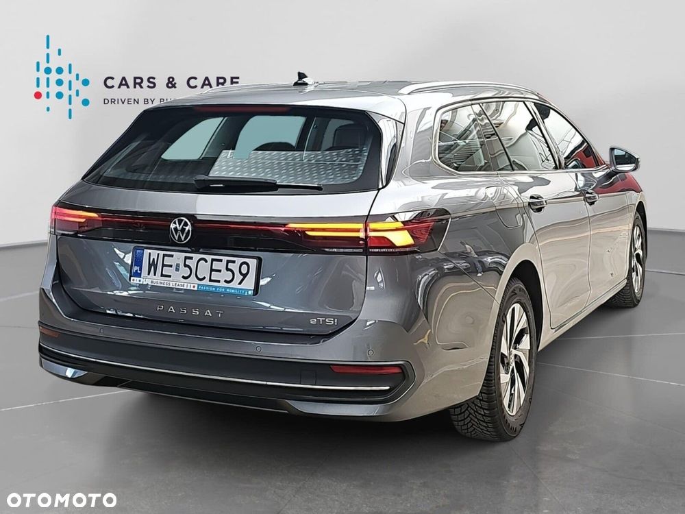 Volkswagen Passat - 24