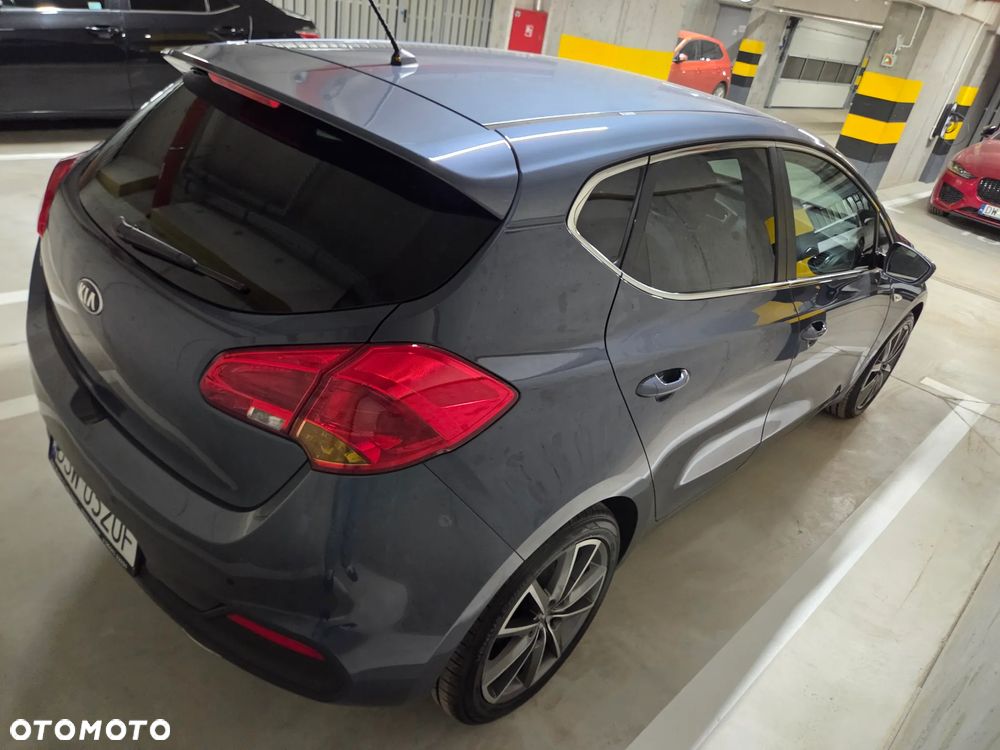 Kia Ceed 1.6 GDI Fifa World Cup Edition - 7