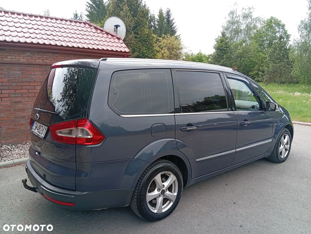 Ford Galaxy - 24