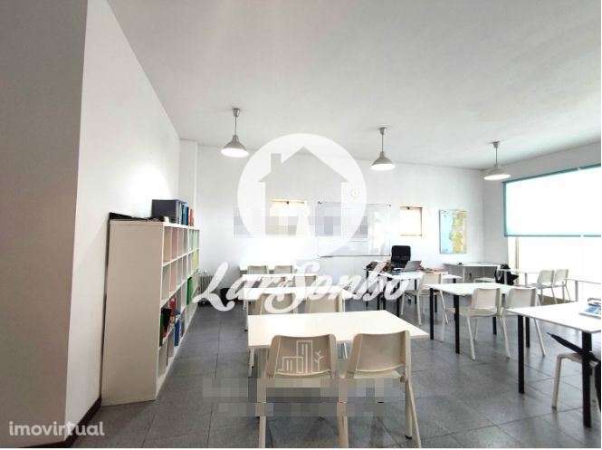 Espaço comercial à venda em Leça do Balio - Grande imagem: 2/9