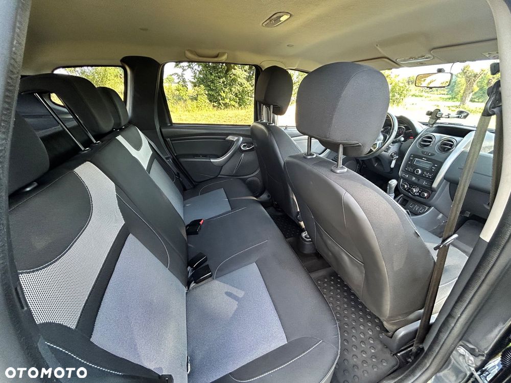 Dacia Duster 1.6 SCe Laureate S&S - 6