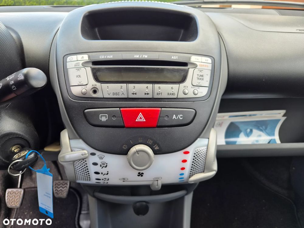 Toyota Aygo - 14
