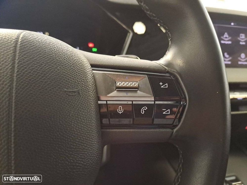 DS DS4 4 1.2 PureTech Trocadero EAT8 - 17