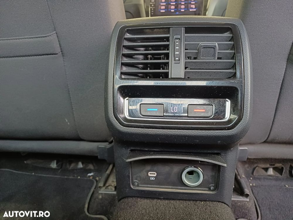 Volkswagen Passat 1.5 TSI OPF DSG Elegance - 37