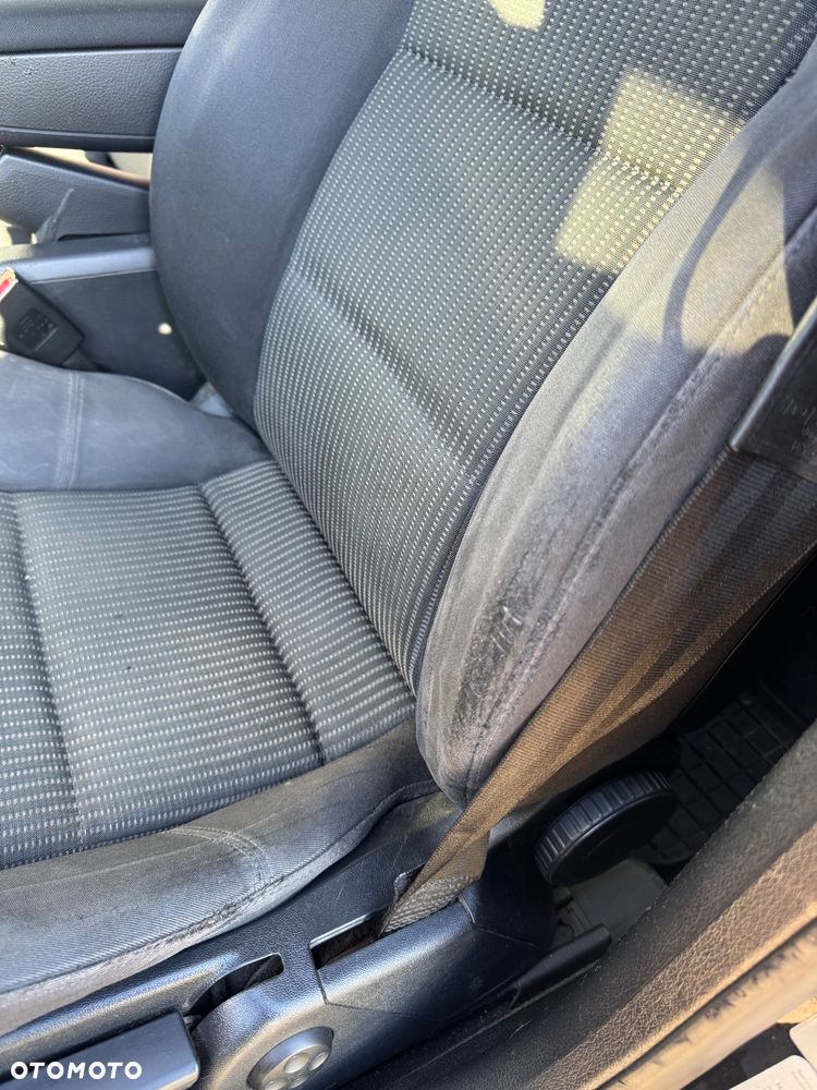 Audi A4 Avant 2.0 TDI - 16