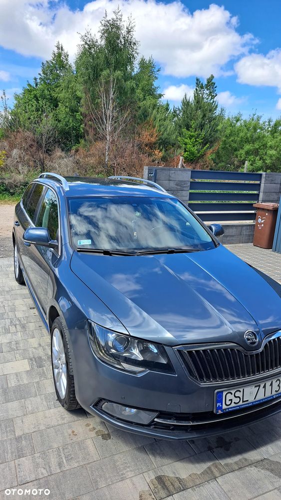Skoda Superb 2.0 TDI Elegance - 2
