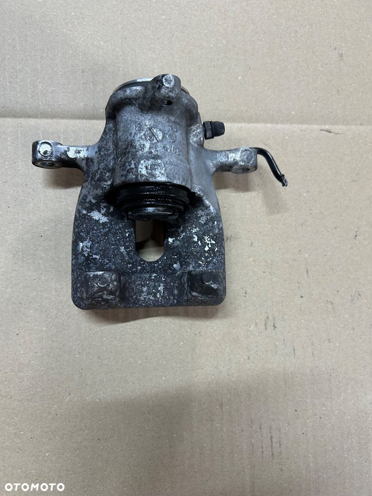 Renault Megane IV zacisk lewy tył elektryczny tylny - 3