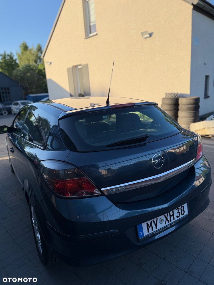 Opel Astra 1.6 Edition 111 Jahre - 23