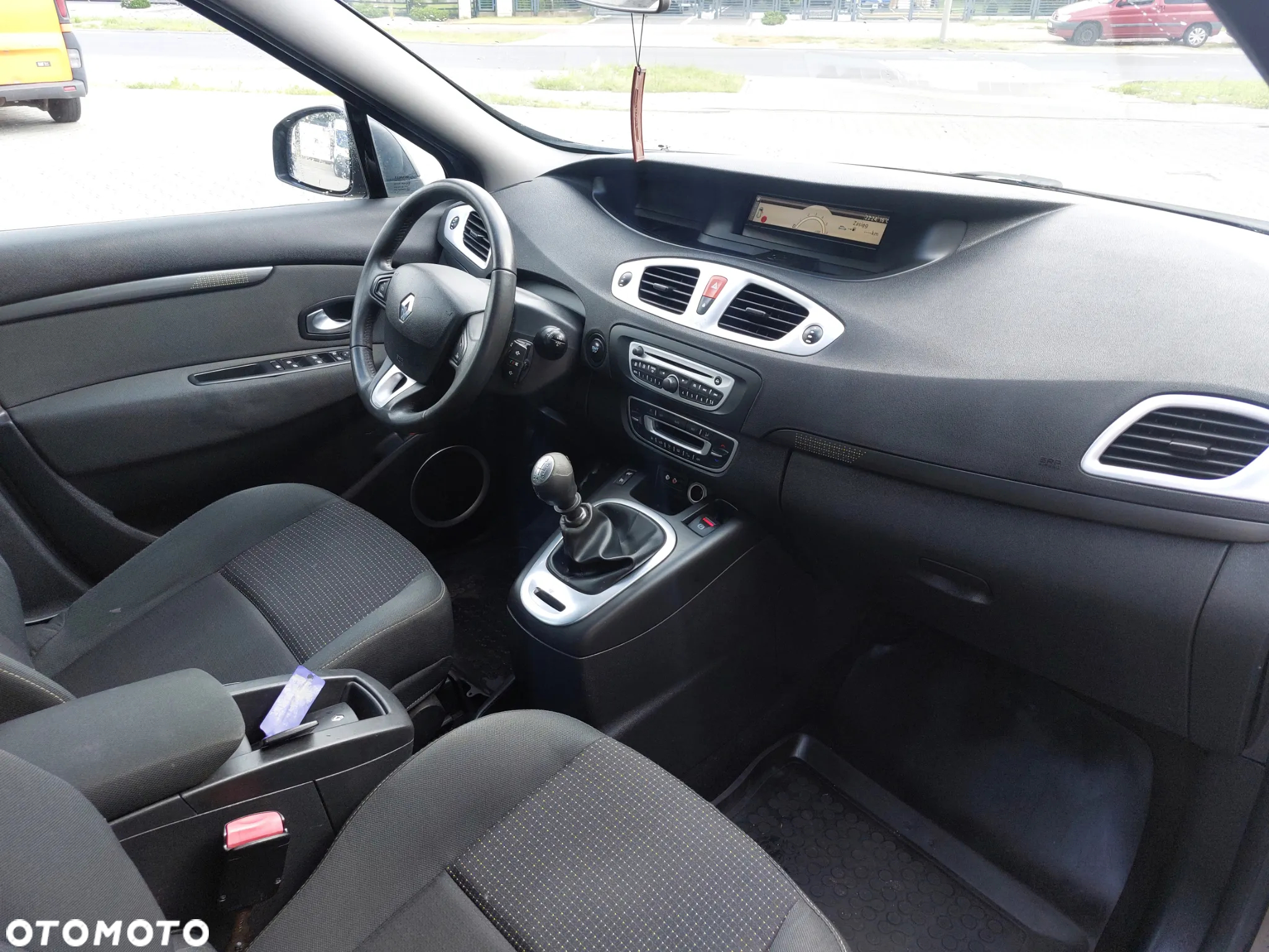 Renault Grand Scenic 1.9 dCi FAP Privilege - 15