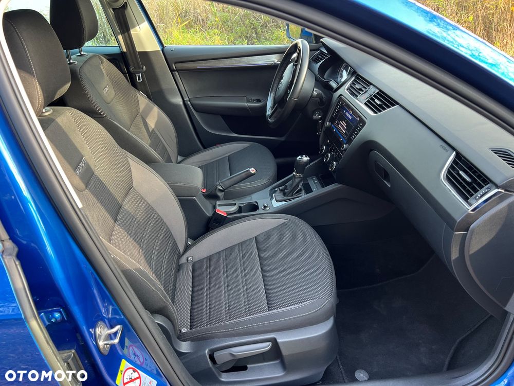 Skoda Octavia Scout 2.0 TDI 4x4 DSG - 11