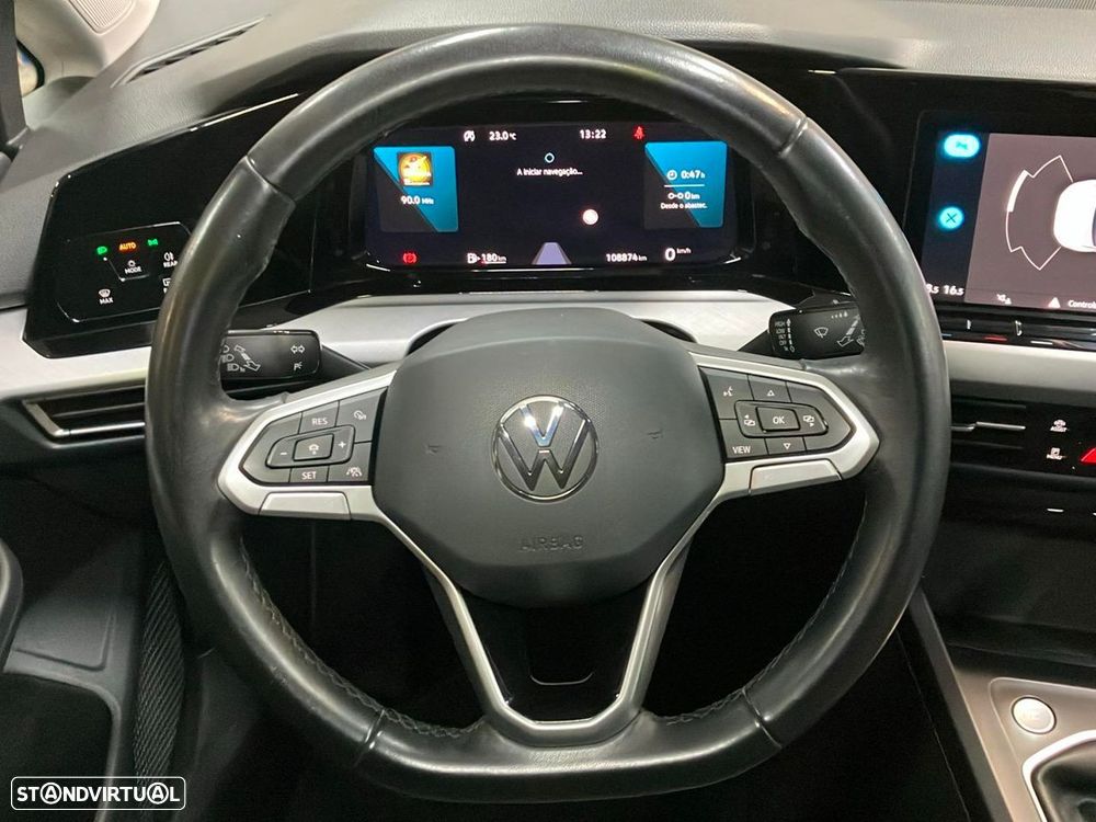 VW Golf 1.0 TSI Life - 10