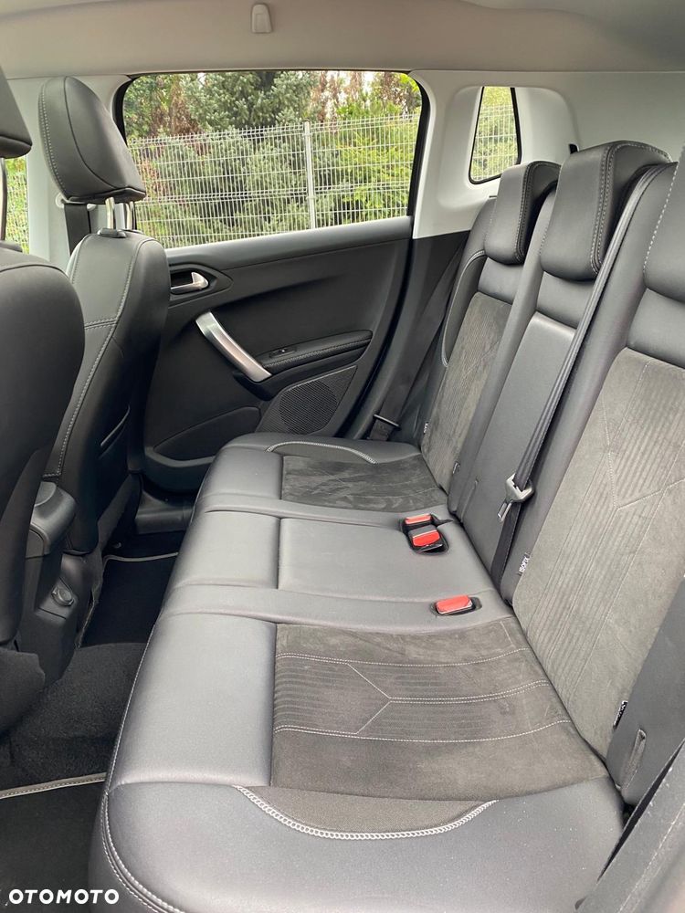 Peugeot 2008 PureTech 110 GPF Stop&Start EAT6 Crossway - 13