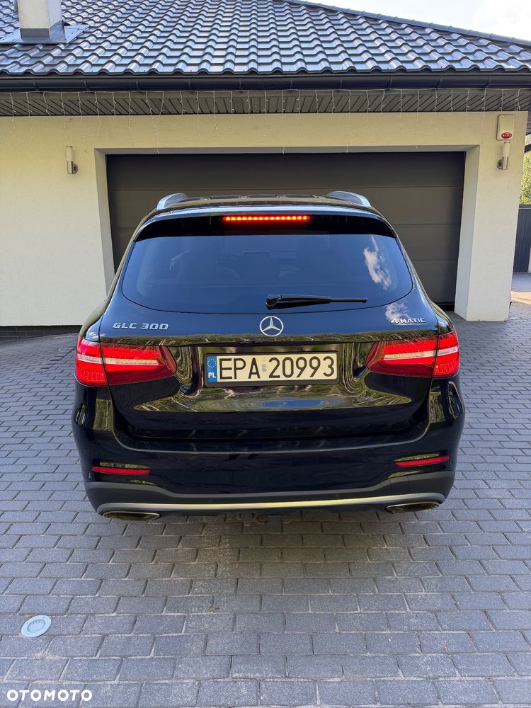 Mercedes-Benz GLC - 4