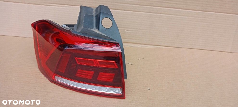 VW PASSAT B8 KOMBI LIFT LAMPA LEWA TYLNA LED ORYGINAŁ 3G9945095G - 3