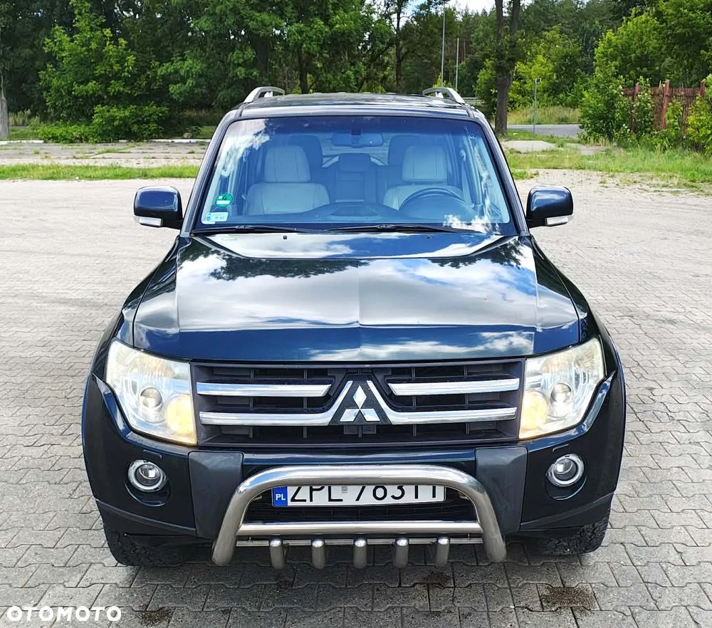Mitsubishi Pajero - 8