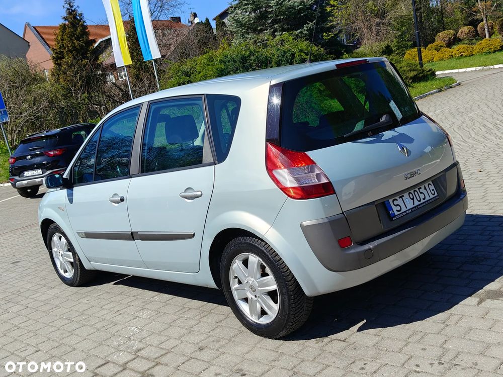 Renault Scenic 1.6 16V Expression - 12