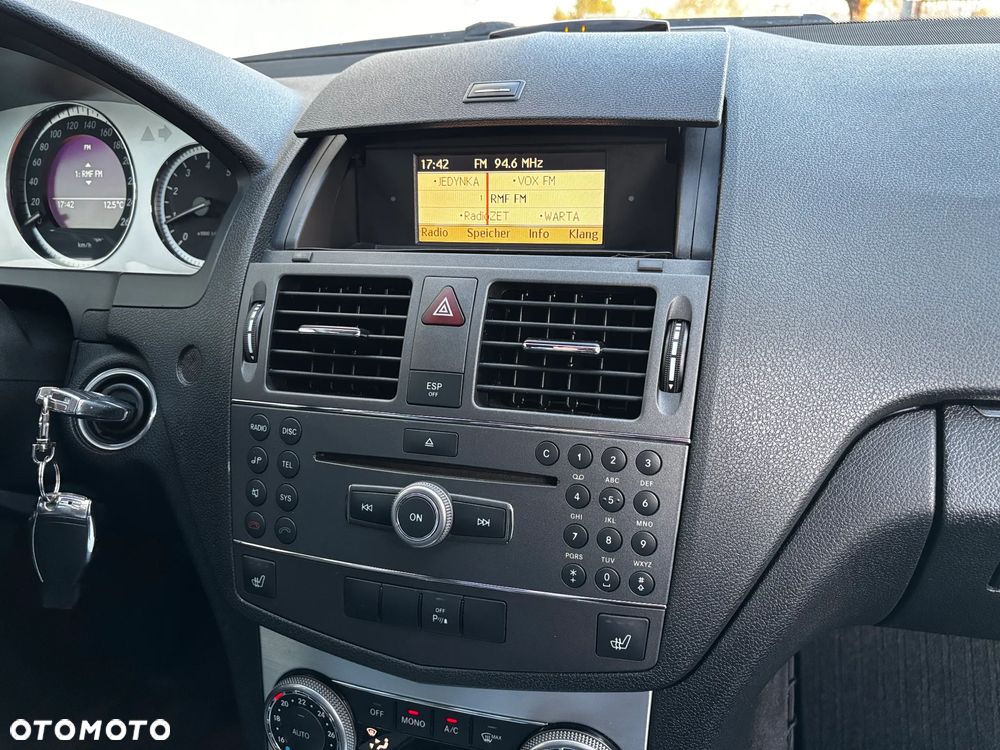 Mercedes-Benz Klasa C 180 Kompressor Avantgarde - 39