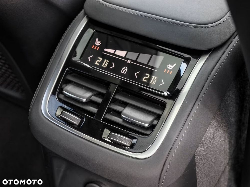 Volvo XC 90 T8 AWD Plus Dark - 16