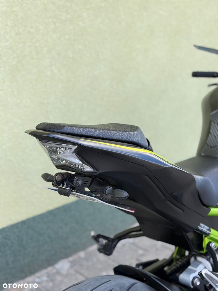 Kawasaki Z 900 - 12